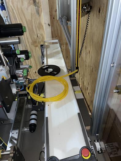 Used 2015 FANUC LRMATE 200ID ROBOTIC LABELING CELL