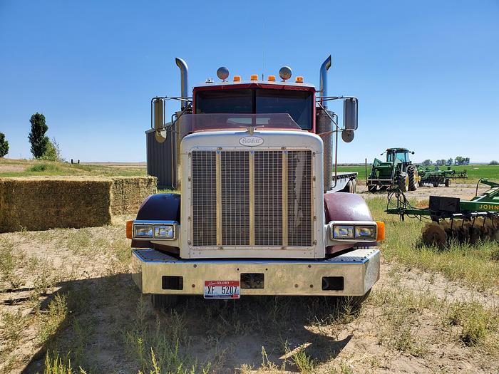 Used 1995 Peterbilt 378 Truck w/ 720k Miles