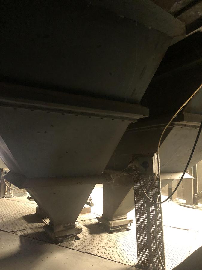 Used Bulk material silo 40 m³ x 4 cells Cimbria Square silo