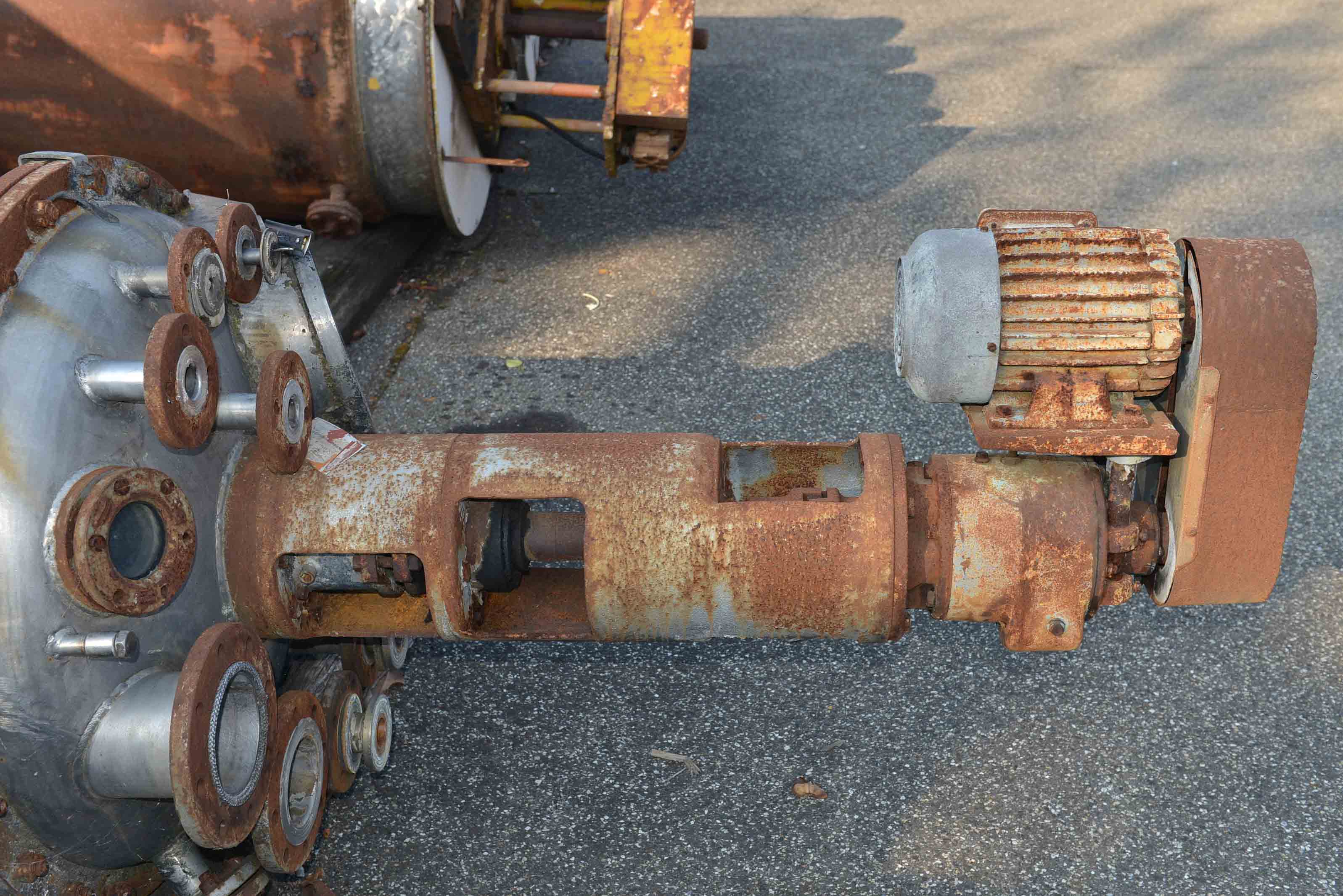 Used 700 liter reactor
