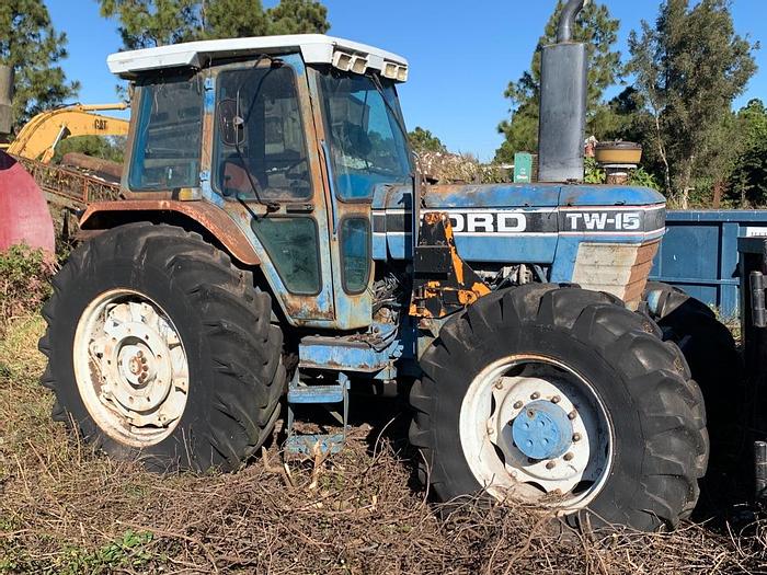 Used 1990 FORD TW15