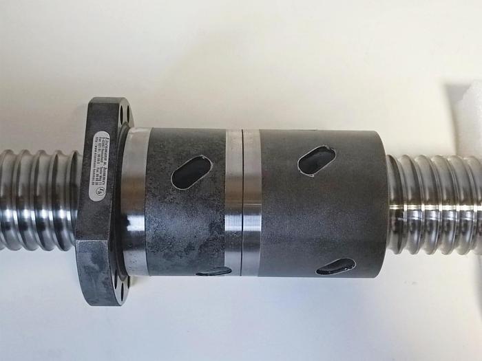 Geschliffener Präzisions Kugelgewindetrieb, Ex-Cello, D63x10/8, 1278 mm Eisenmann, neu