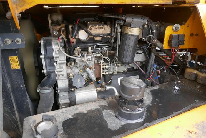 Used 2004 BENFORD 6 TONNE SWIVEL