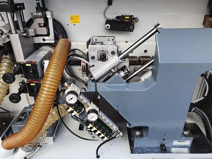 Used 2003 Holzher Germany HOLZHER Sprint edge banding machine type 1417