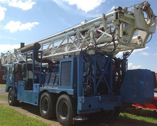 Used 1981 Ingersoll-Rand T4 LT Long Tower Drill Rig