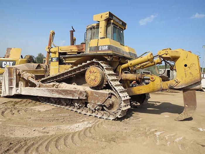 Used CATERPILLAR D 10 R