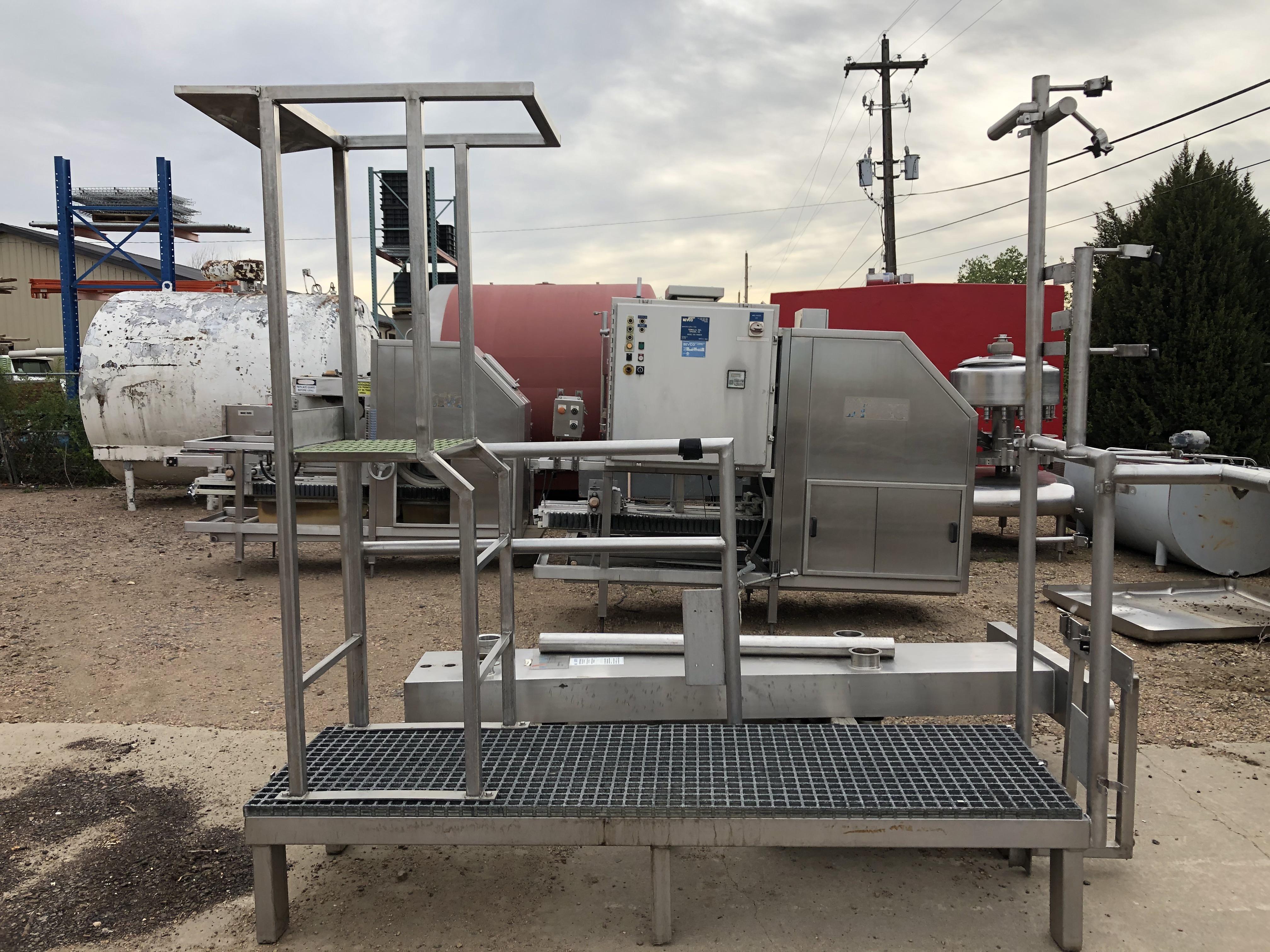 Used STEPS &amp; STAINLESS STEEL PLATFORM