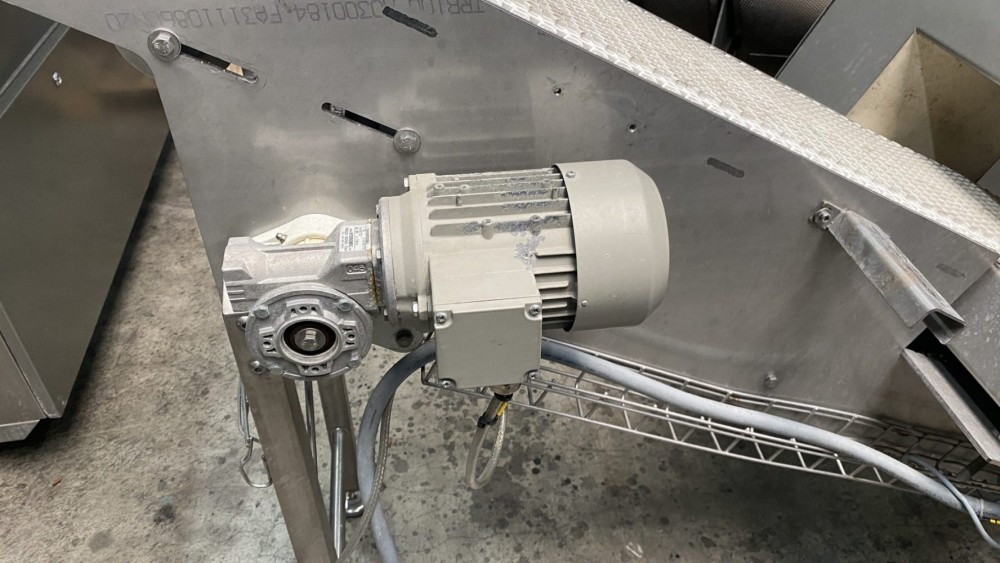 Used Loma metaldetector on incline belt