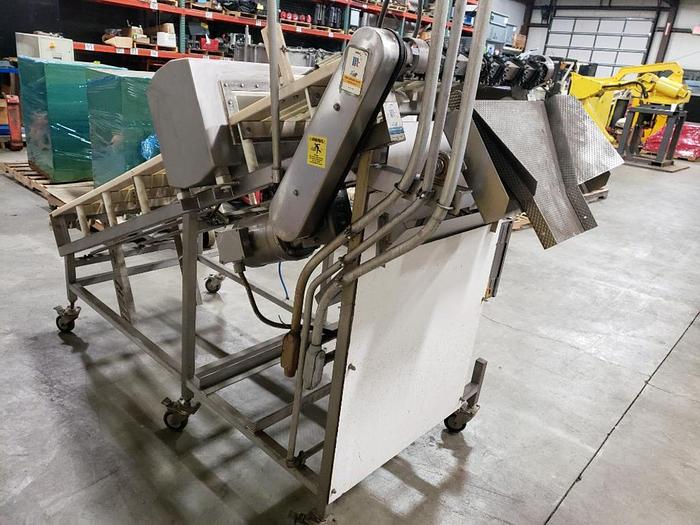 Used Metttler Safeline 410303 Metal Detector & Conveyor