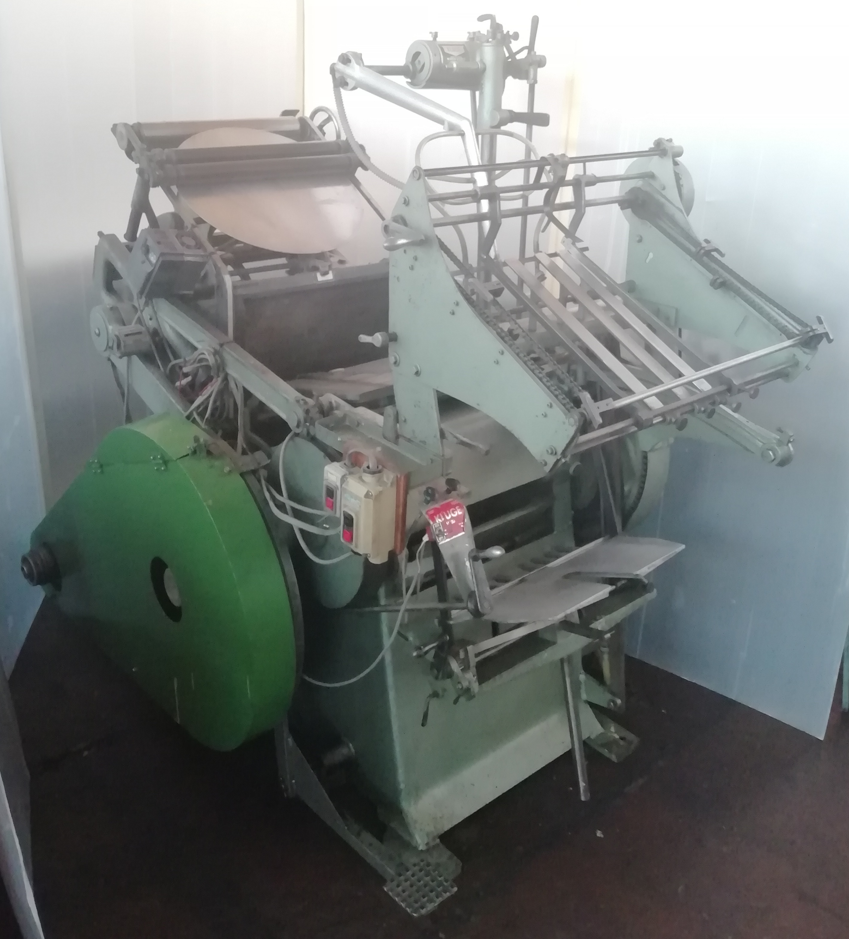 Used 1970 KLUGE Automatic Die cutting and Letter press machine 480