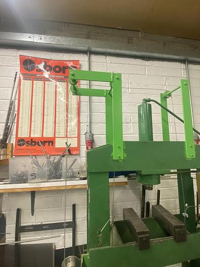 Used Holmac 15T Motorised Hydraulic Press