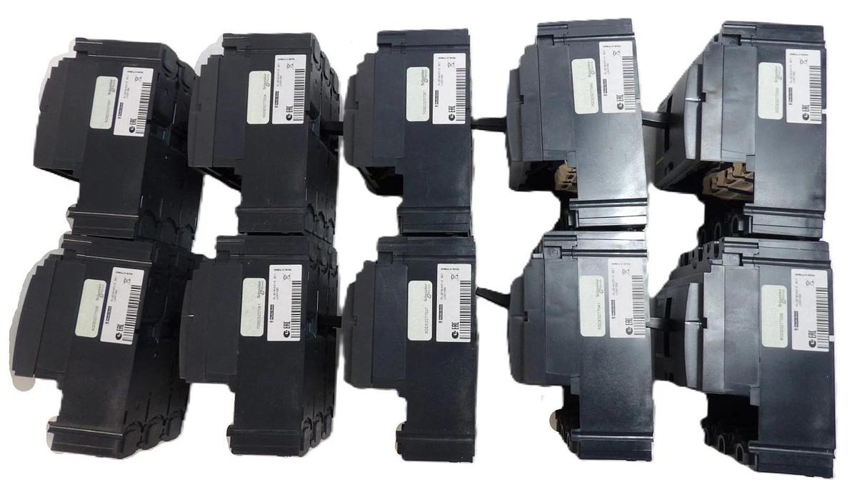 Used Schneider Electric LV431390 Compact Circuit Breaker NSX 250B Lot of 10 Working