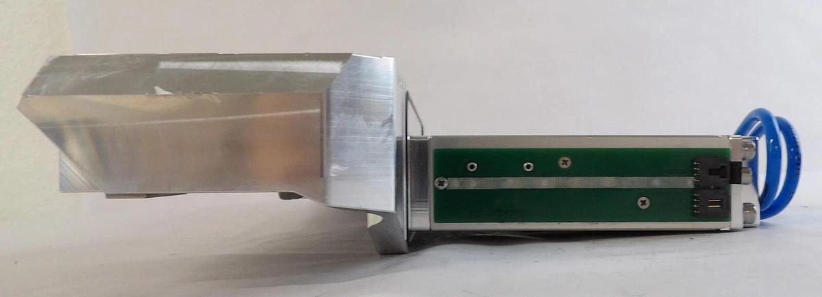 Used VAT 0340X-CA24-DAB1 300mm Pneumatic Slit Valve Working Surplus