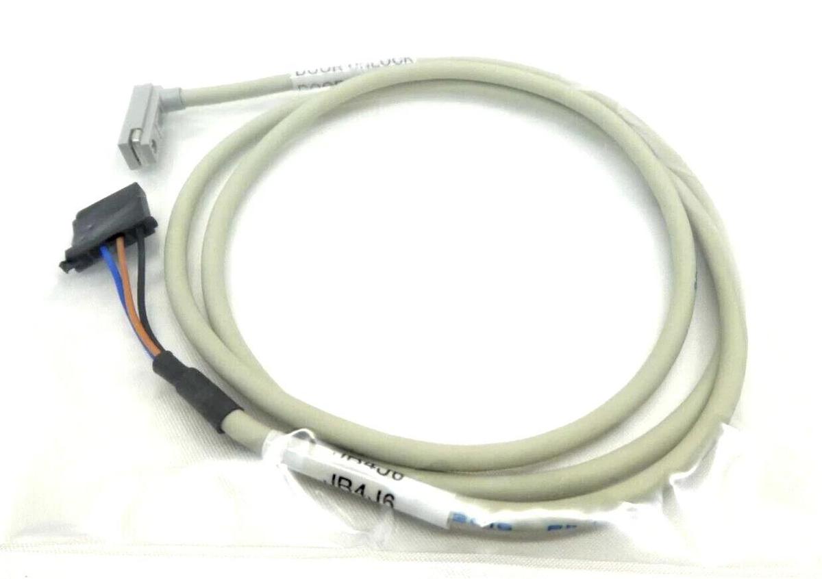 TEL Tokyo Electron 2V86-000603-11 WT Door Sensor Assembly New Surplus