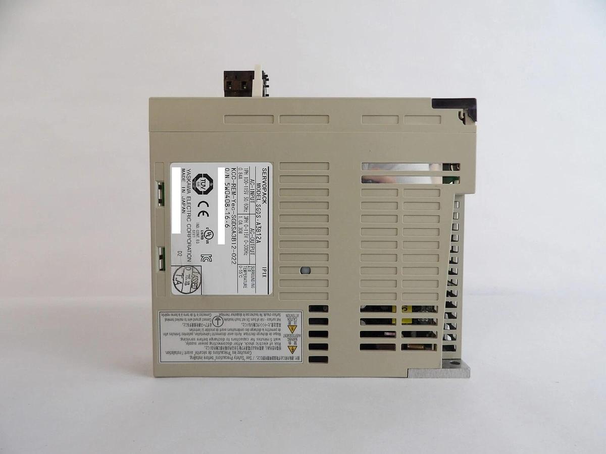 Used Yaskawa Electric SGDS-A3B12A Servo Drive SERVOPACK Lot of 15 Working Spare
