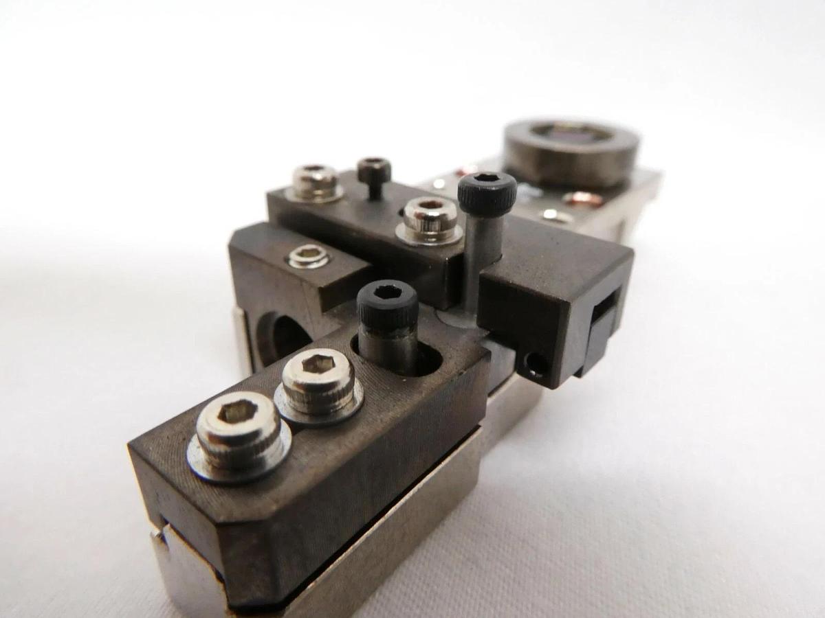 Used Nikon Fiber Optic Light Guide NSR-1755G7A Step-and-Repeat G-Line System Working