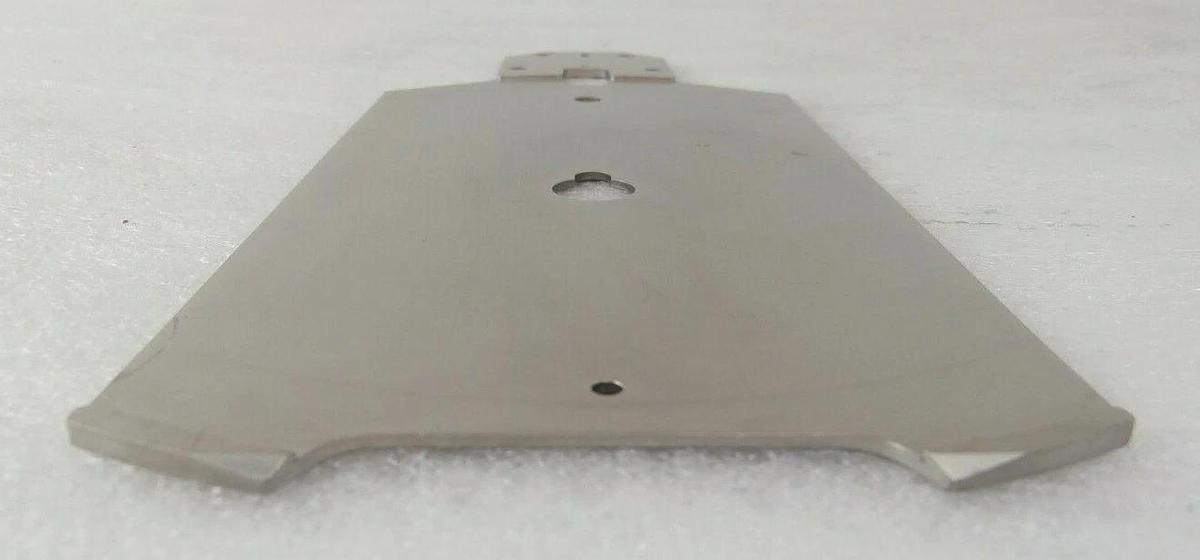 Used AMAT Applied Materials 0020-13814 200mm Blade with Wafer Pocket P5000 Working