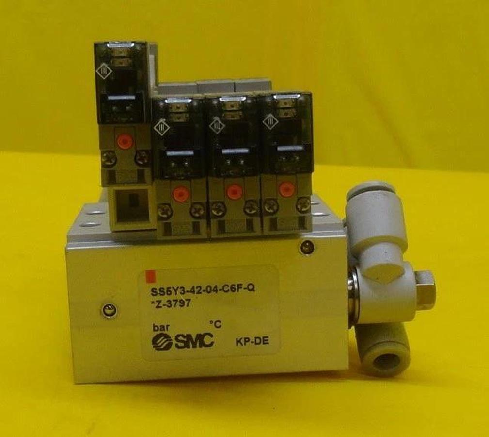 Used SMC SS5Y3-42-04-C6F-Q Pneumatic Manifold Z-3797 Used Working