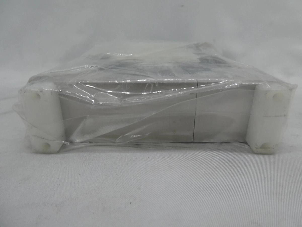 Aera FCP1981CBAXDIDJAA Mass Flow Controller MFC AMAT 0190-34217 Lot of 2 New