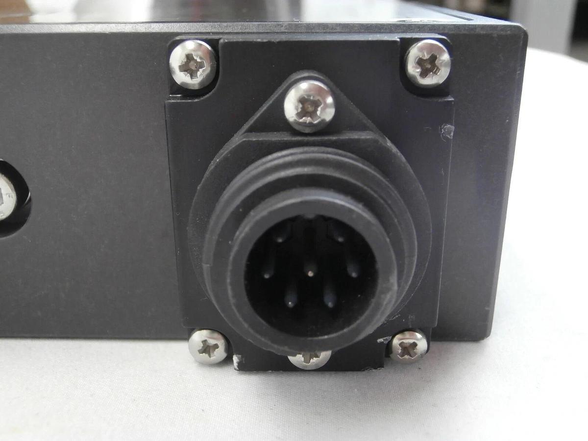 Used VAT 02010-BH44-AKG1 Pneumatic Rectangular Wafer Transfer Valve MONOVAT Spare