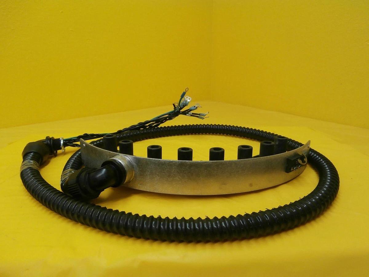Used AMAT Applied Materials 0140-38097 IPS CHDIPS032010 Lower Lamp Connector Used