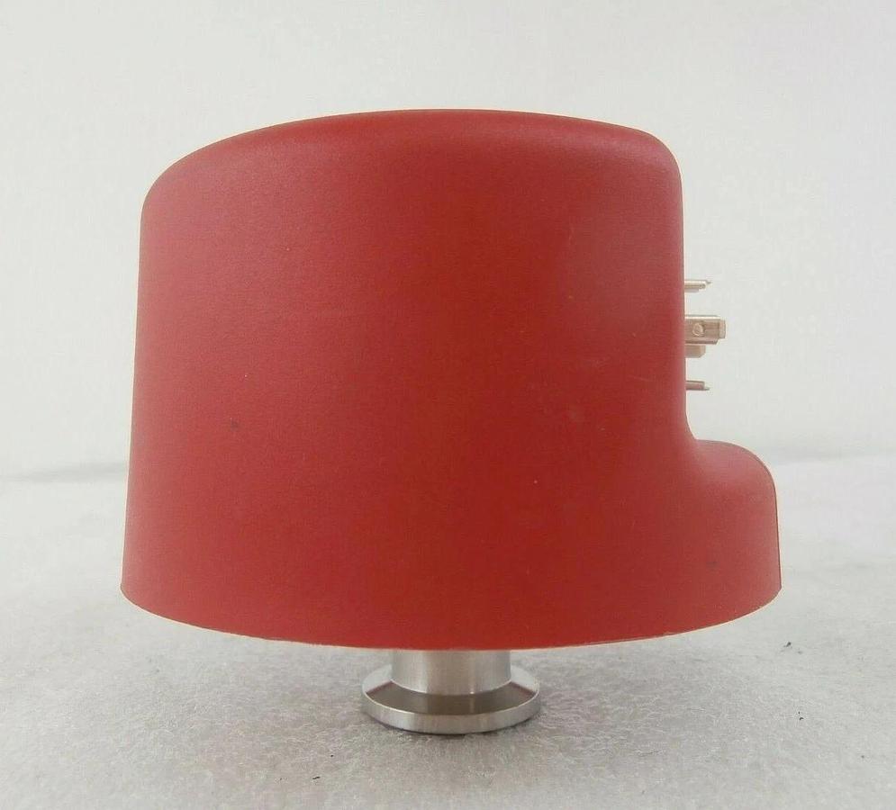 Used Edwards D059 14 000 Vacuum Interlock Switch IS16K with Plug Working Surplus