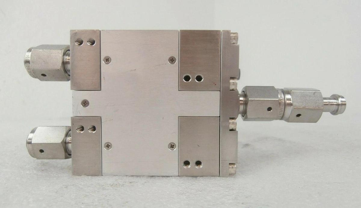 Used MKS Instruments DLT2A213163AA Flow Ratio Controller DELTA II Working Surplus