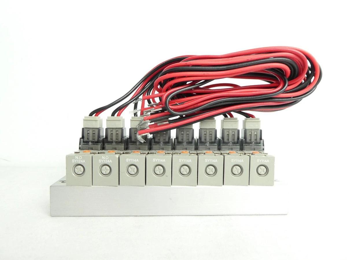 SMC US2141 8 Station Pneumatic Manifold ASM 4621304-0001 Lot of 7 New Surplus