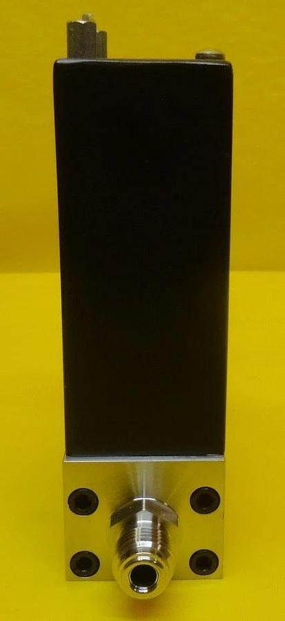 Used Mykrolis FC-2960MEP5 Mass Flow Controller MFC 2900 Series 500 SCCM N2 Used Worki
