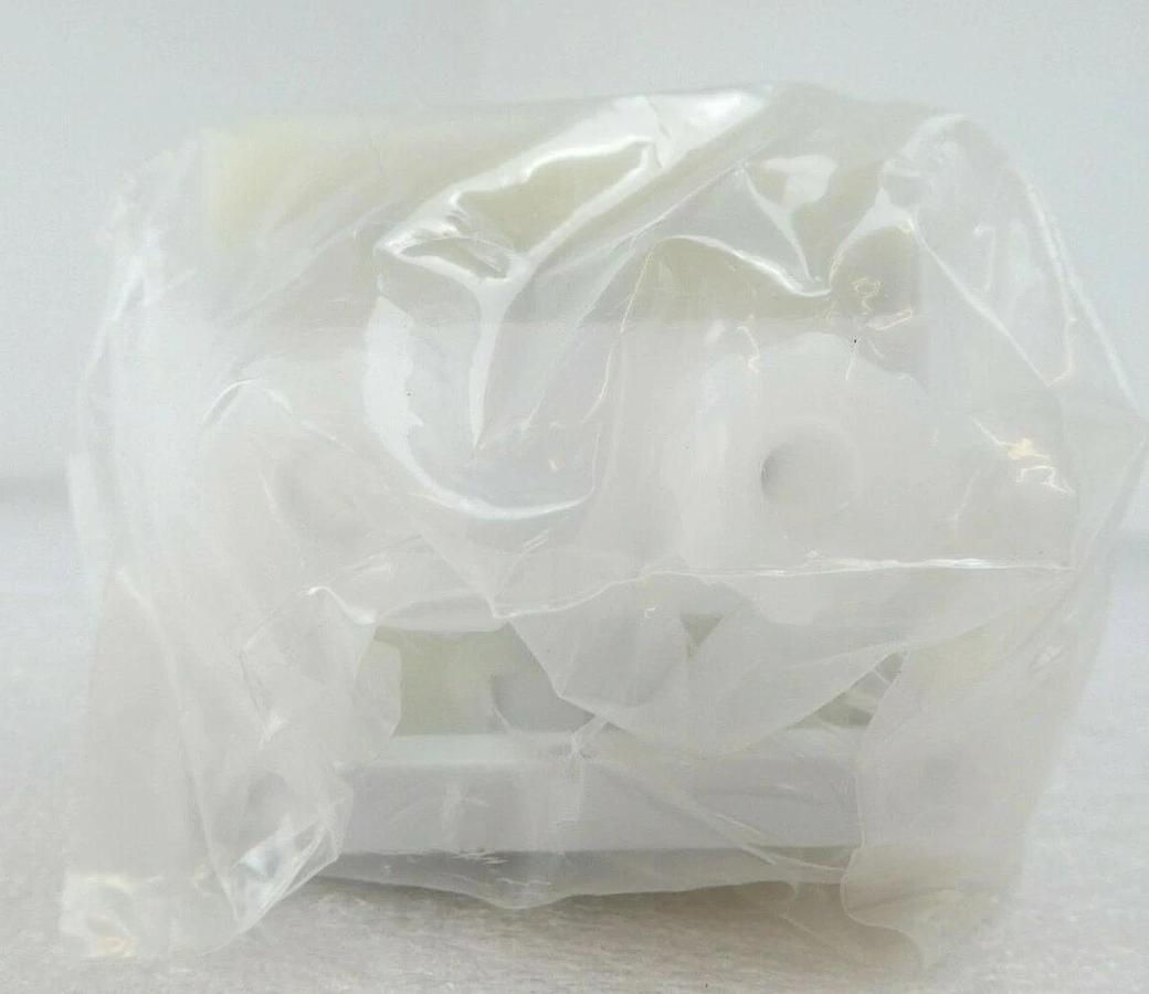Parker Hannifin CASY-1446 Valve Block Lam Research 766-020032-001 New Surplus