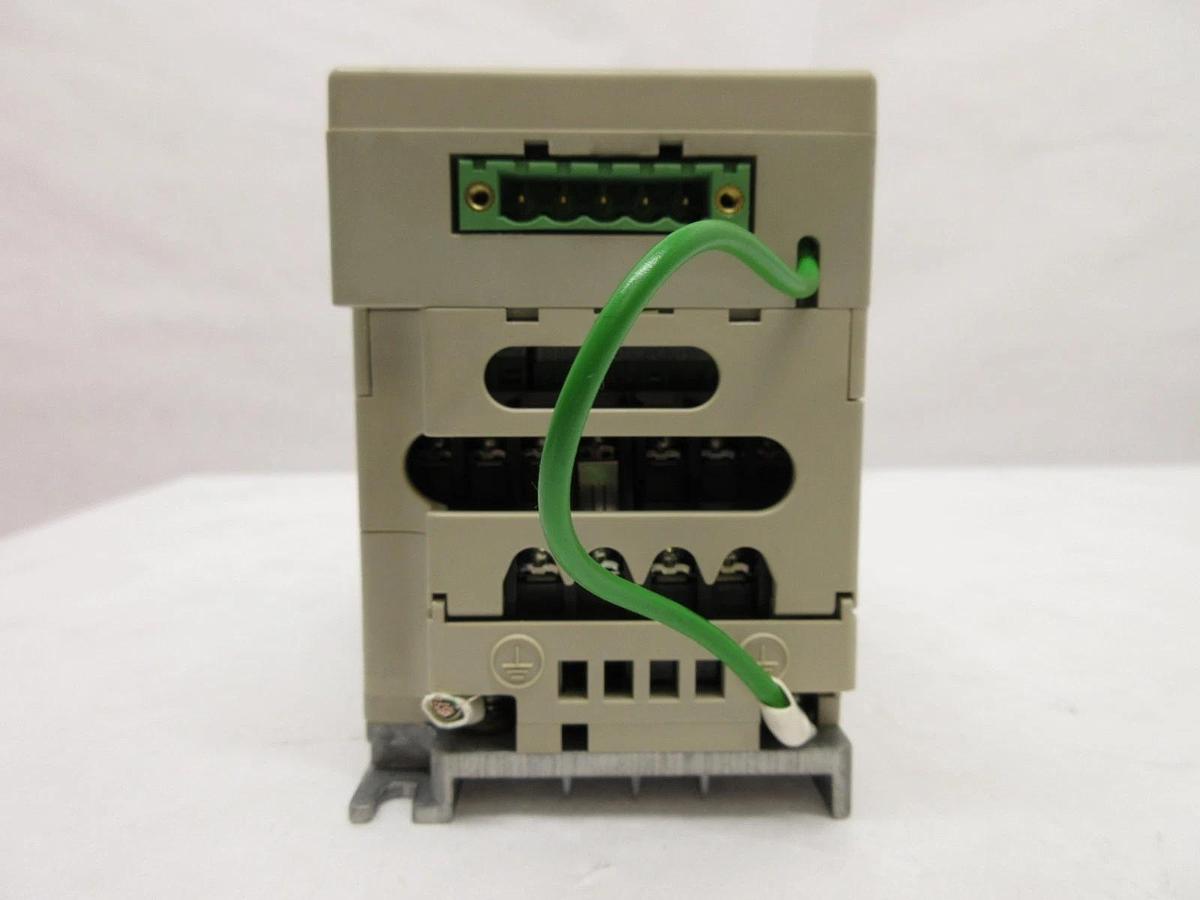 Used Omron 3G3MV-A2002 Inverter Drive SYSDRIVE 3G3MV 3G3MV-PDRT2 Used Working