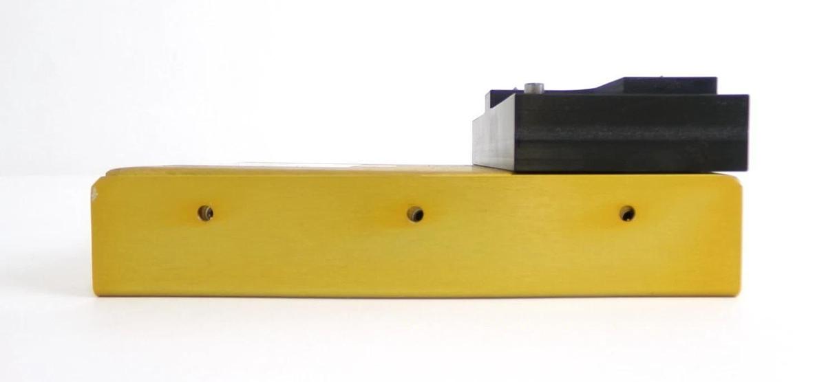 Used Verity Instruments 1008124 Laser Optical Module APD240 AMAT 0190-28555 Working