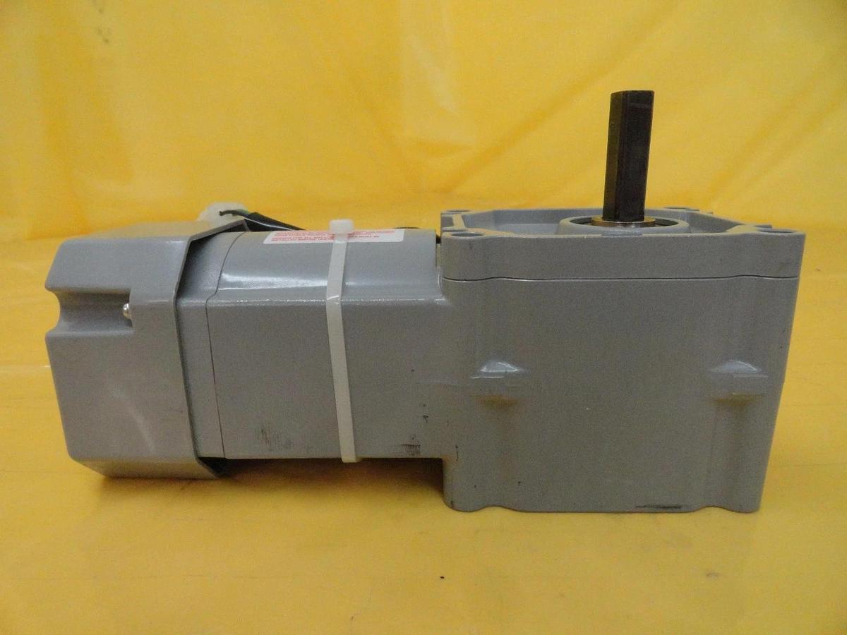 Used Nissei Corp F2S15N030-UTBR90NN 3-Phase Induction Motor Used Working