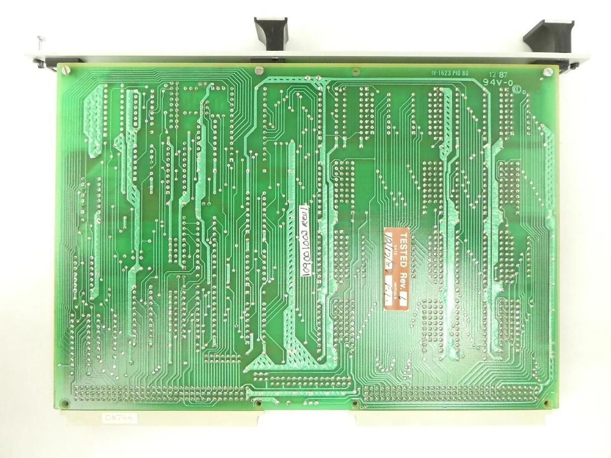 Used Ironics IV-1623 Parallel I/O VMEBus PCB Card Varian 109001003 Surplus