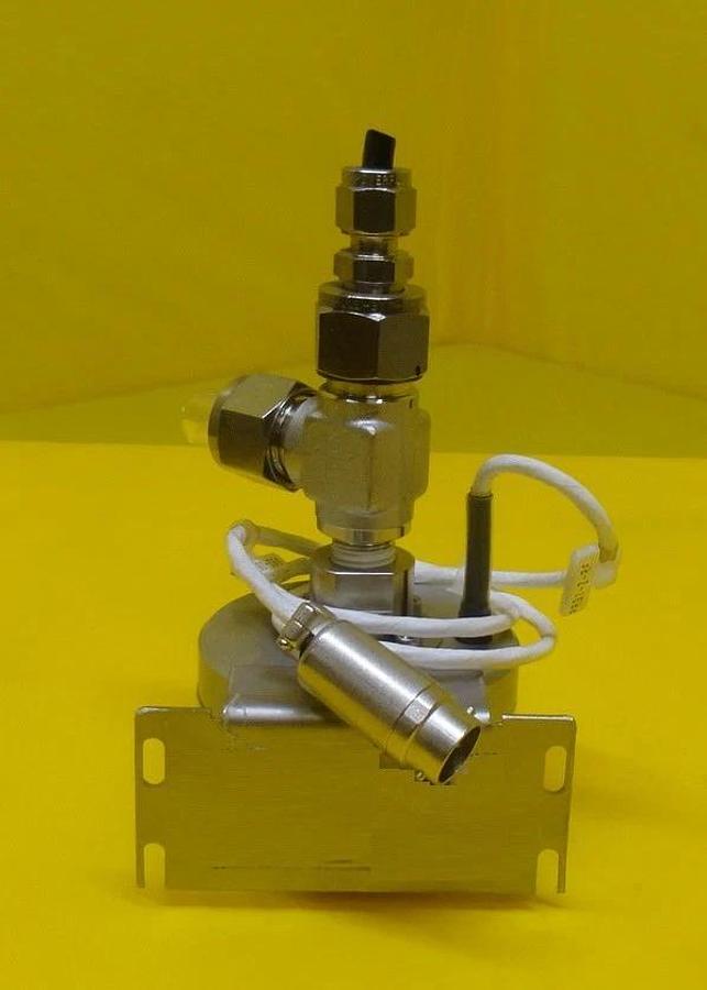Used Setra 204100-50-NK Pressure Transducer 204 0-700 KPA Used Working