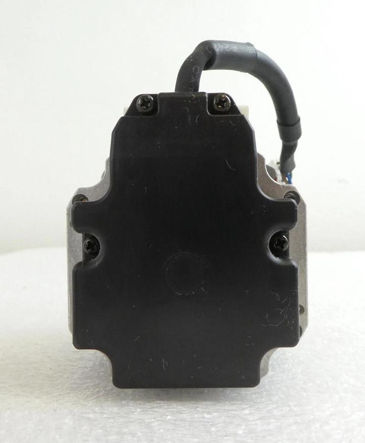 Used Sanyo Denki 103H7851-70E1 5-Phase Stepping Motor StepSyn Reseller Lot of 6