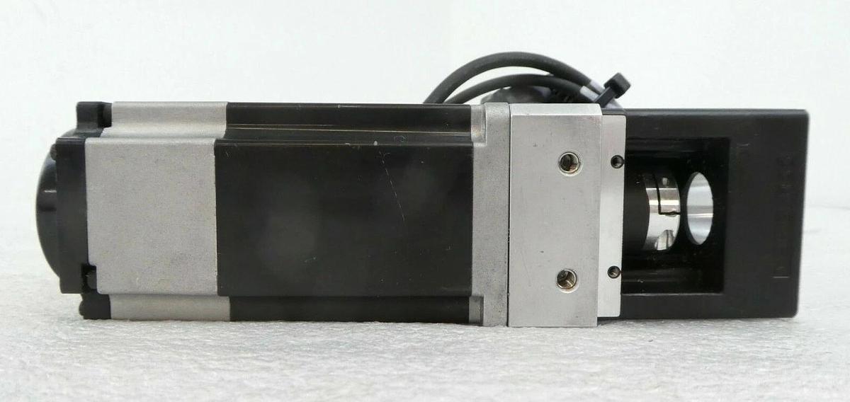 Used Sanyo Denki R2AA06040FCP00M6 Servo Motor AMAT 0190-64456 Working Surplus