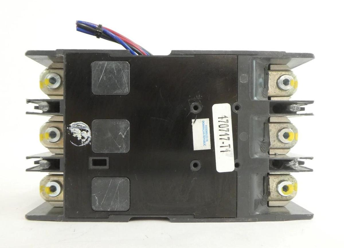 Used Eaton JGE3250NN Industrial Circuit Breaker J250S J250E Lot of 2 Working