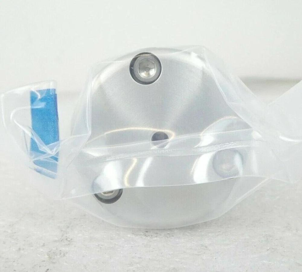 Used Swagelok SS-4BK-1C Bellows Valve AMAT Applied Materials 3870-01214 New Surplus