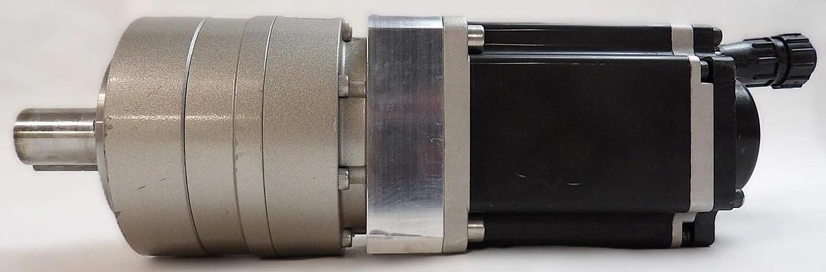 Used Sanyo Denki R2AA08075FXR00M AC Servo Motor SANMOTION R w/Gearhead Working