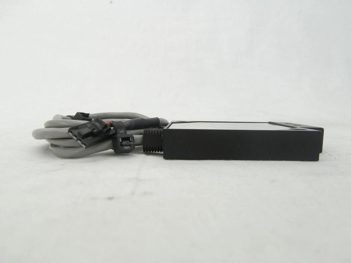 Used Banner SM51RB6 LED Scanner R/H Emitter KLA Instruments 750-657649-02 2132 Used