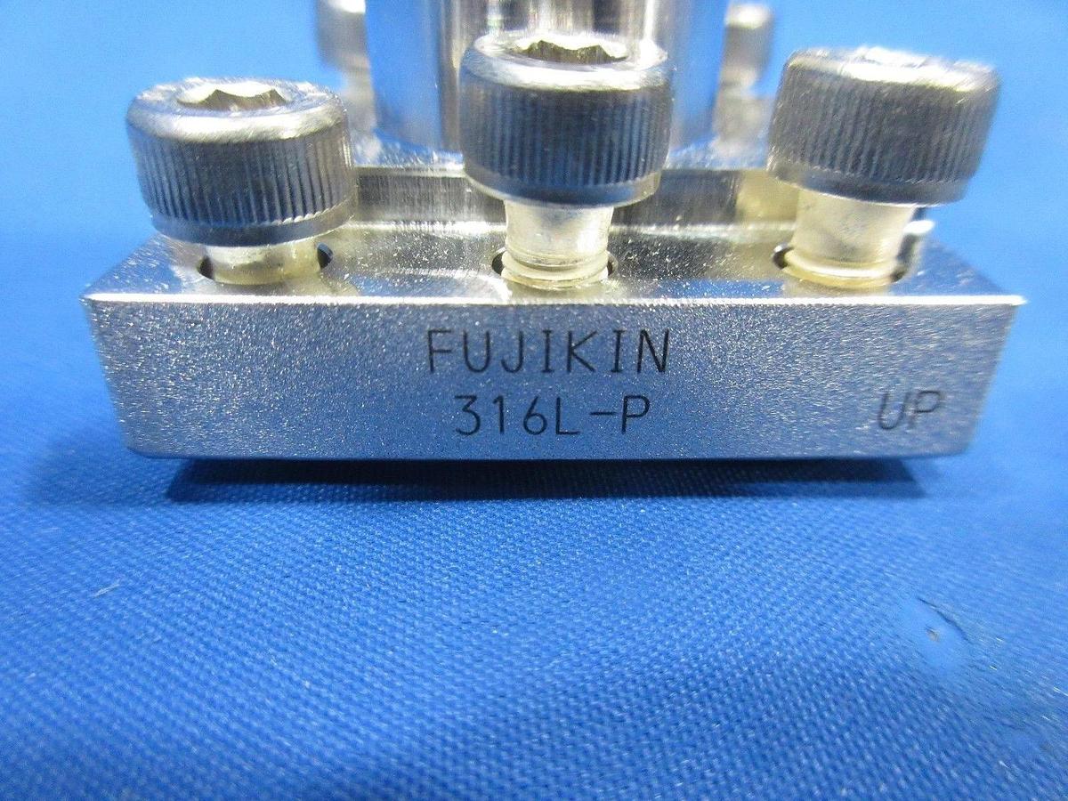 Used Fujikin 091404 Type NC Diaphragm Valve 0.39~0.59MPa 3 Port C-Seal Lot of 11 used