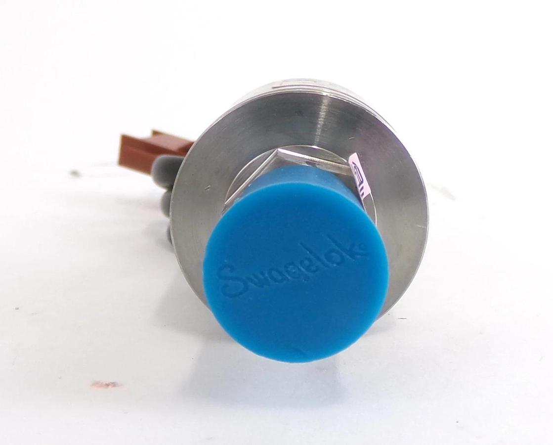 Used UE Precision Sensors E36W-H42 Absolute Pressure Switch Reseller Lot of 3 Working