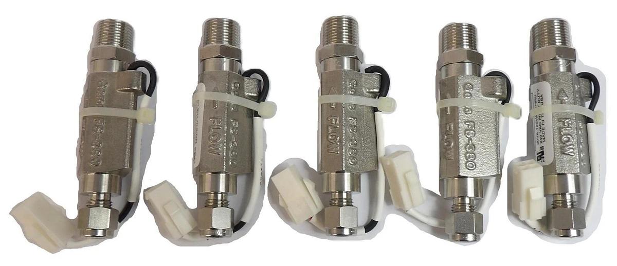 Gem Sensors 255536 FS-380 Flow Switch AMAT E65001343 Lot of 5 New