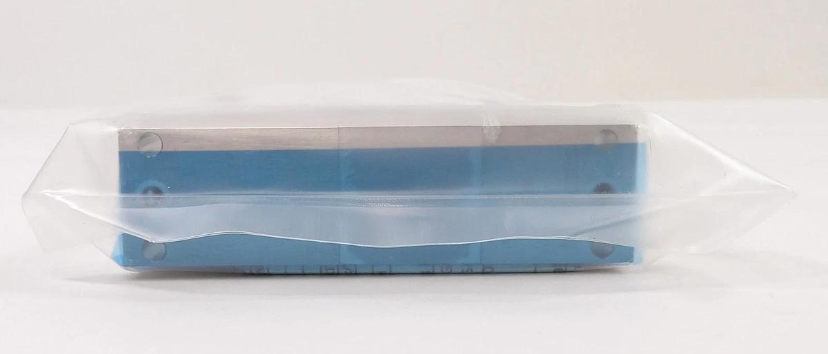 Brooks Instrument GF120X-109023 Mass Flow Controller MFC AMAT 0190-75147 New