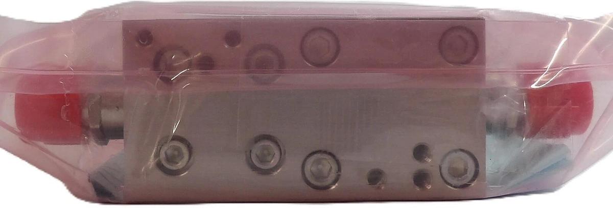 Used MKS Instruments 1640A-34922 Mass Flow Controller MFC 4000 SCCM O2 Lot of 6 New