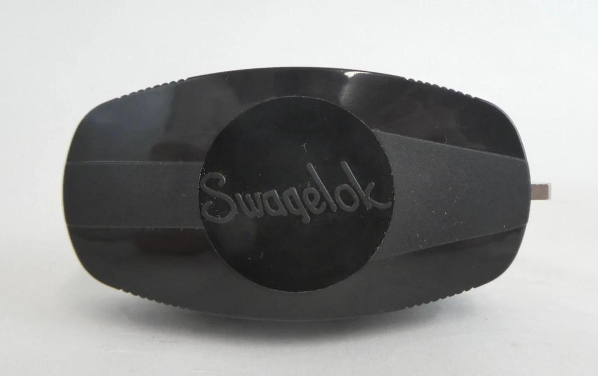 Swagelok SS-44F6-A-LLC 40 Series Ball Valve Lot of 3 New