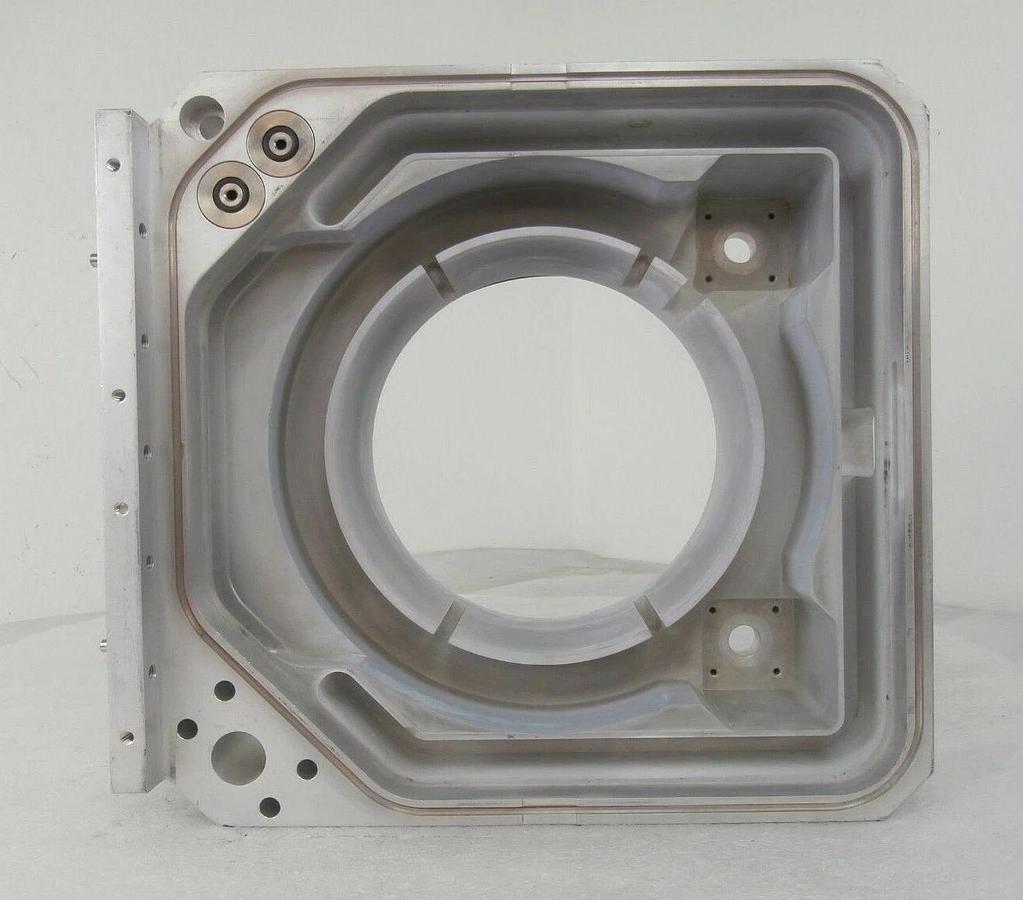Used AMAT Applied Material 0040-09136 200mm Wafer CVD Chamber P5000 Working Surplus