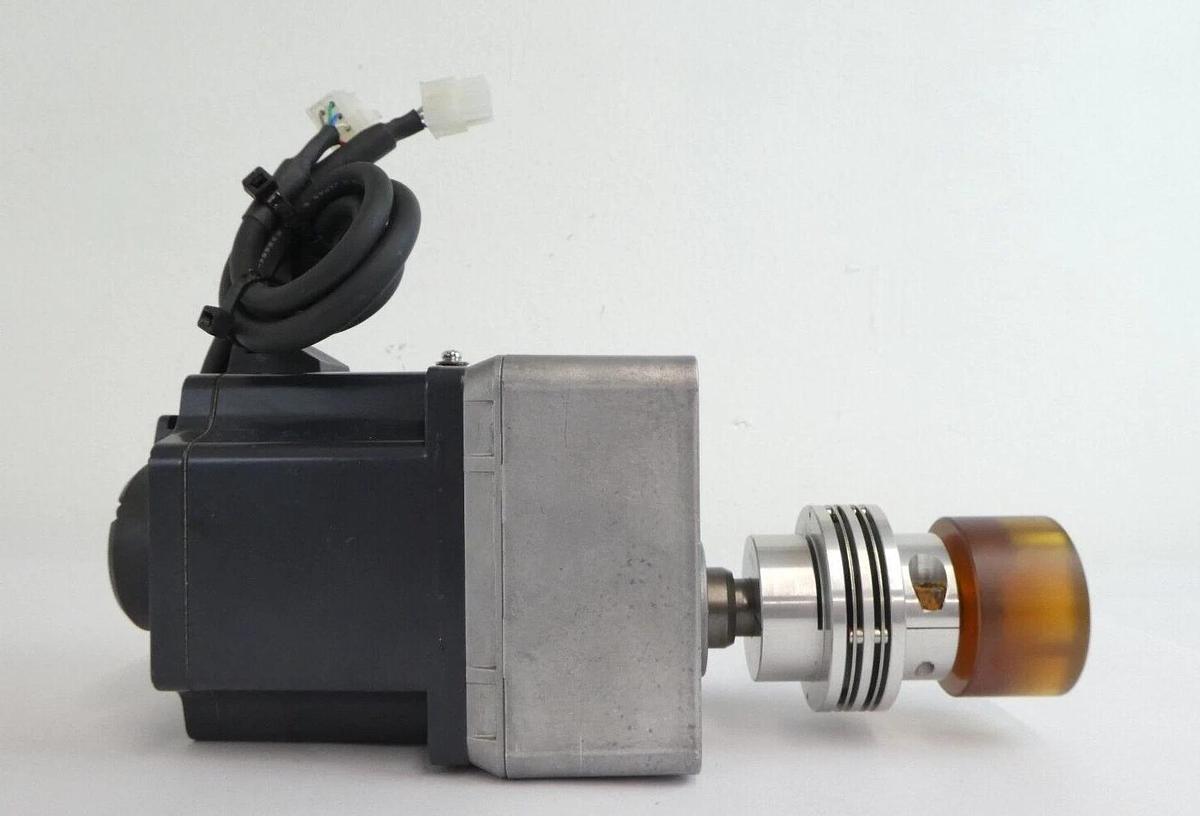 Used Oriental Motor BXM6400-GFS DC Motor W/Gear Head D3874-162 Working Spare