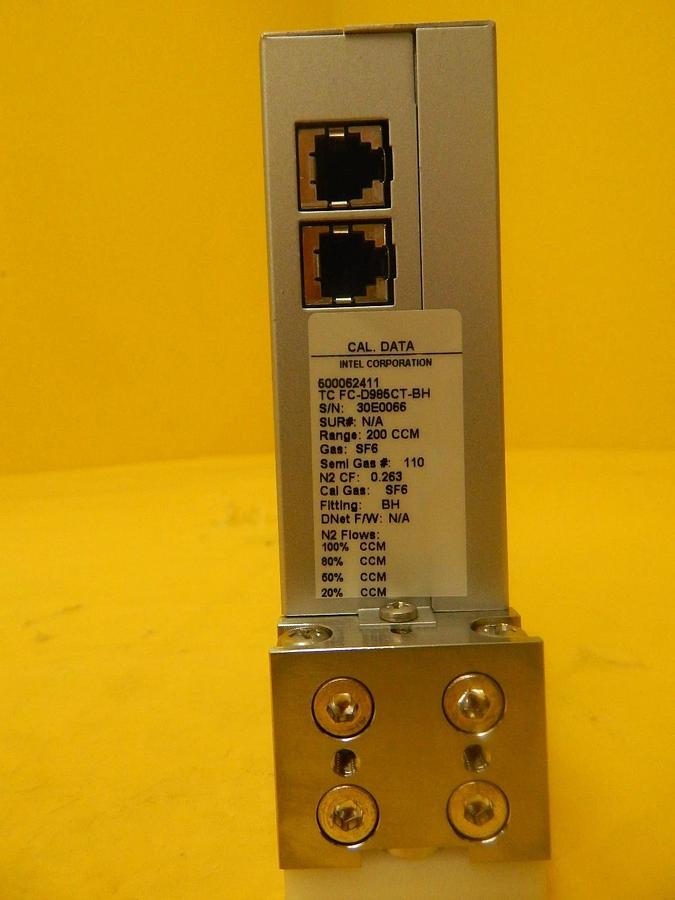 Used Aera FC-D985CT-BH Mass Flow Controller FC-D985c 200 CCM SF6 Used Working